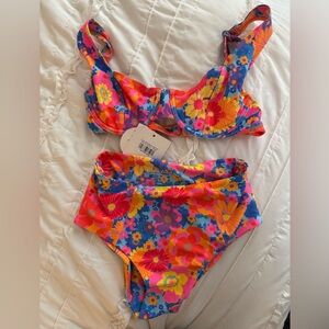 Kulani Kinis-Sapphire Sun